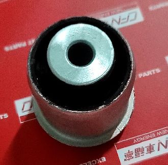 Tesla Model S/X Belakang Bagian Bawah Control Arm Bushing 1027451-00-FCT 2012-2023