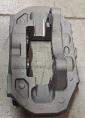 Kaliper rem depan tanpa bantalan - Tangan kanan - Basis untuk Tesla Model 3 2017-2023 8008204-00-A