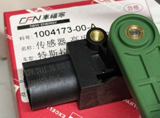 Tesla Model S Sensor Suspensi Udara Kanan Belakang 1004173-00-A 11x10x5cm